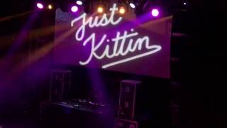 Miss Kittin DJ Set (Sala Apolo)