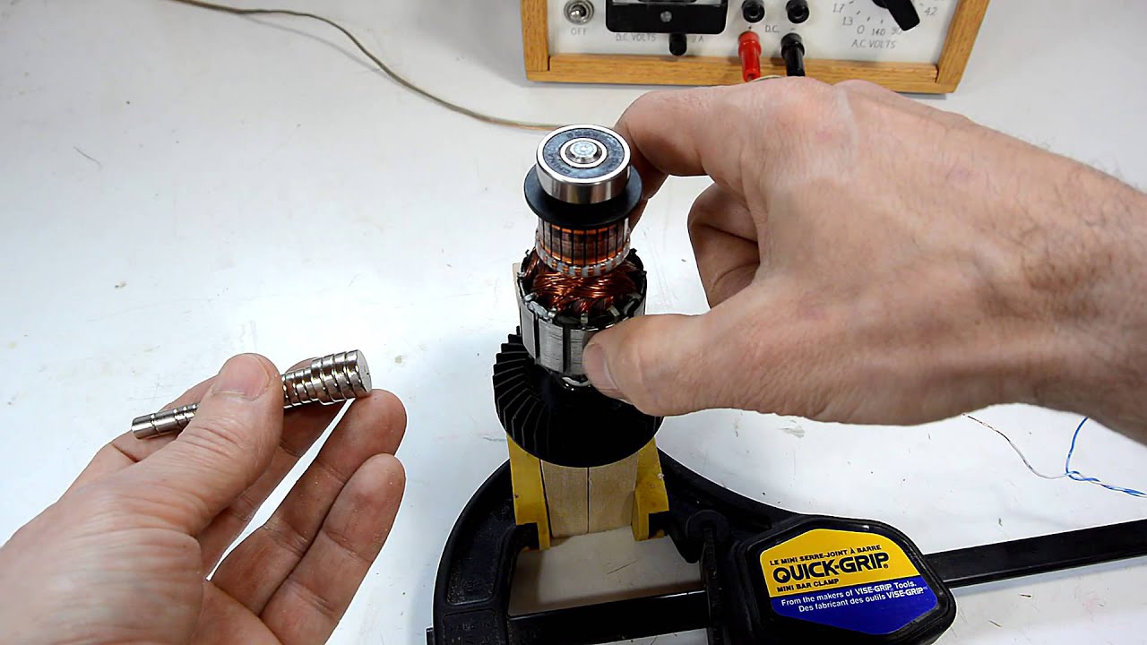 How DC motors and universal motors work