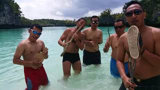 Ain ni ain band konser bair island