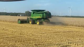 Information 2012 John Deere S550 Combine News