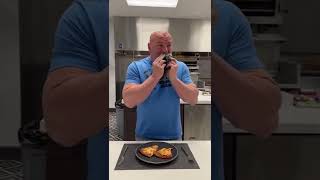 Dana White tries Fried Chicken Pizza