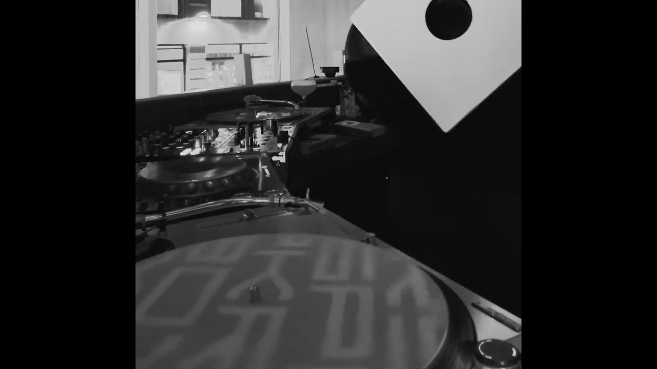 Isaac Prieto - Minimal vinyl mix - Spkrbox, Detroit - Feb 11, 2026