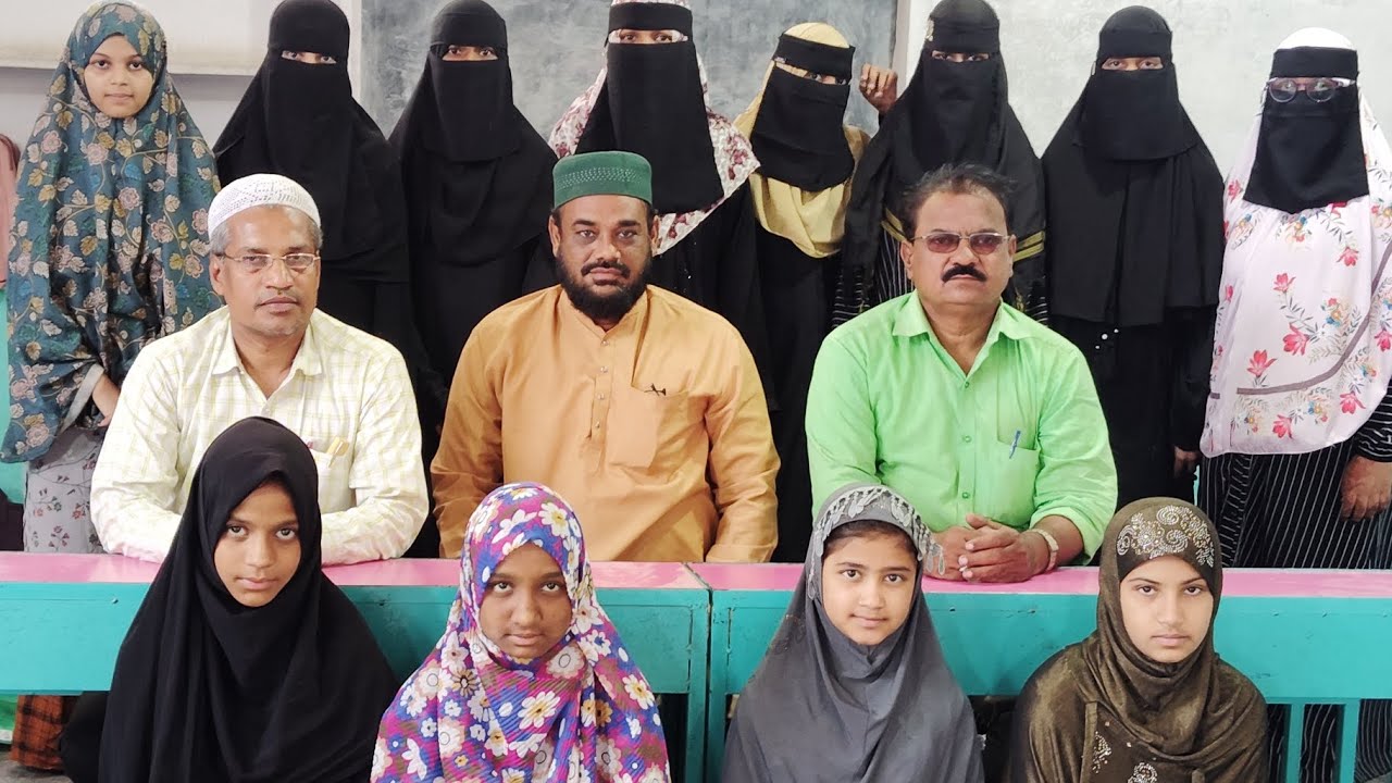 Urdu calligraphy.. Khattati classes ka aagaz..