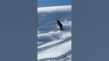 Skidoo Turbo Or Polaris Boost? #snowmobile #epic #polaris #skidoo #sledders #rippin #turbo #boost #w