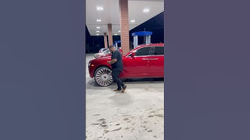 Gassin Up the Rolls Royce Ghost on 28’s DUB Floaters