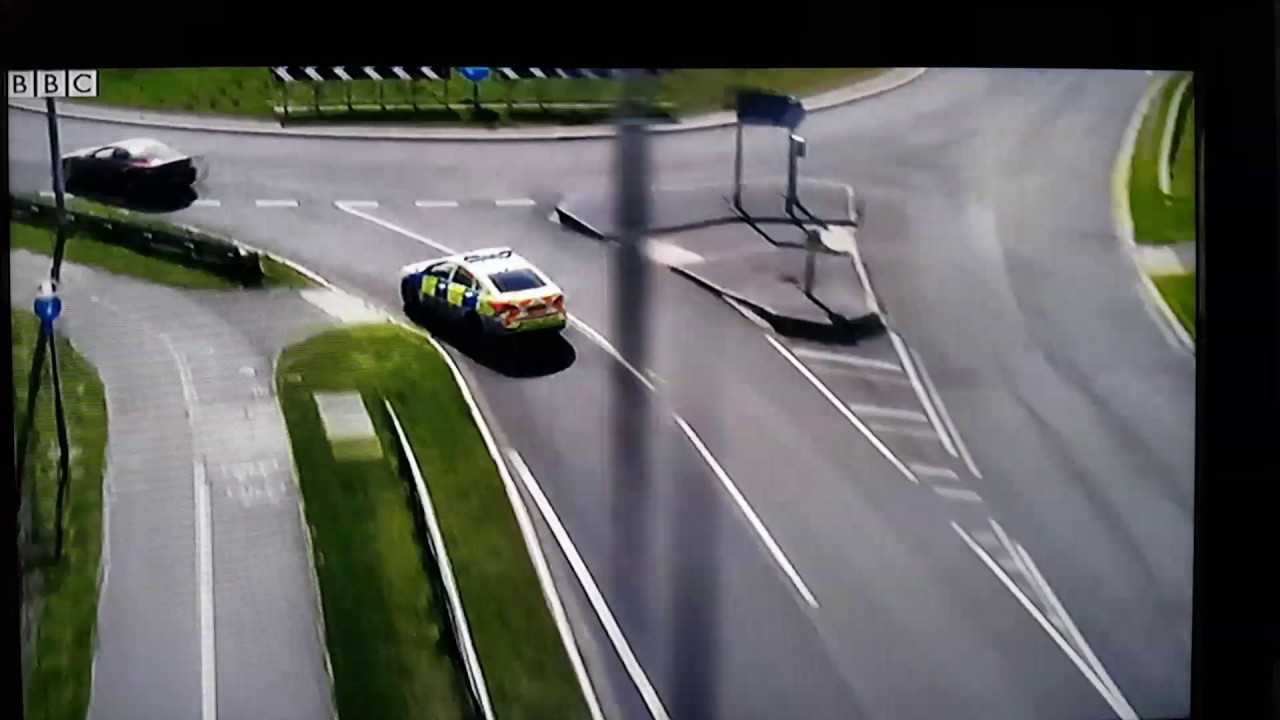 Mrs Hudson high speed car chase Sherlock 😂