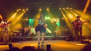 Monsieur Periné - Bailar Contigo (en vivo festival amado nervo)