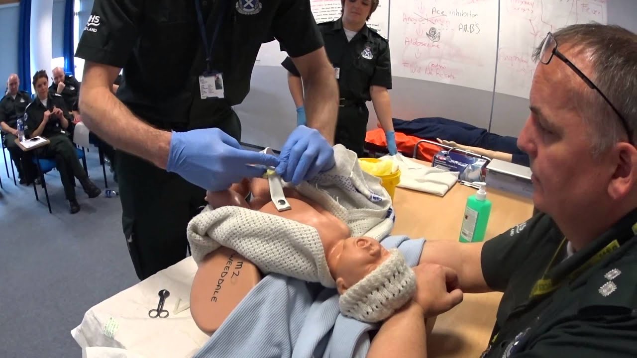 Street delivery - Emergency Medical Technician training (Scottish EMS)