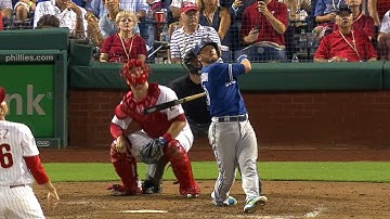 TOR@PHI: Blue Jays score five in 6th to take the lead