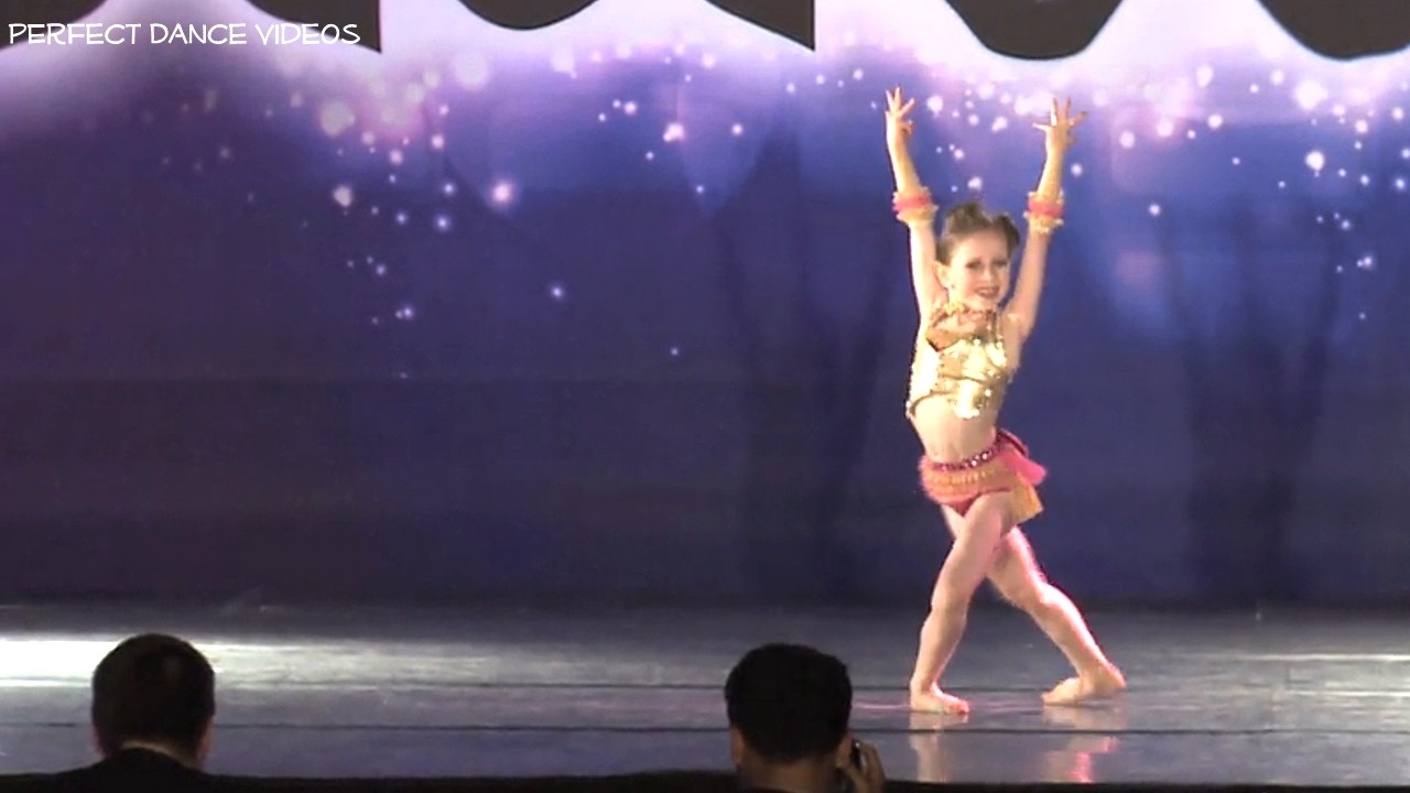 Don't Rain On My Parade. Elliana Walmsley - YouTube