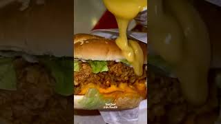 Burger ??-Real Food food جوع_اخر_الليل اكلات جوع chicken sandwich همبرغر realfood explore