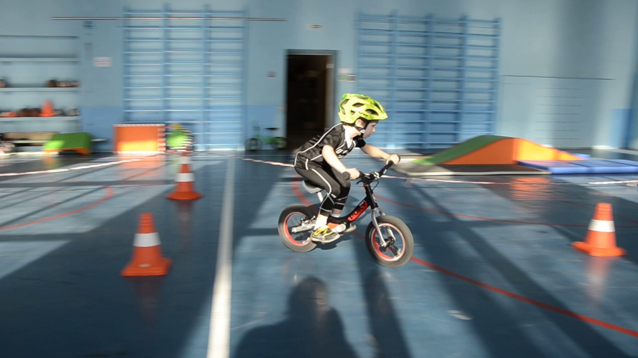 Змейка от Даниила. "PUKY RIDE team".