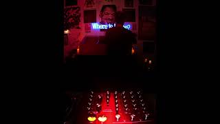 Underground Vinyl DJ Set with Deep House Hypnotic Vibes — #minimalhouse #vinylrecords