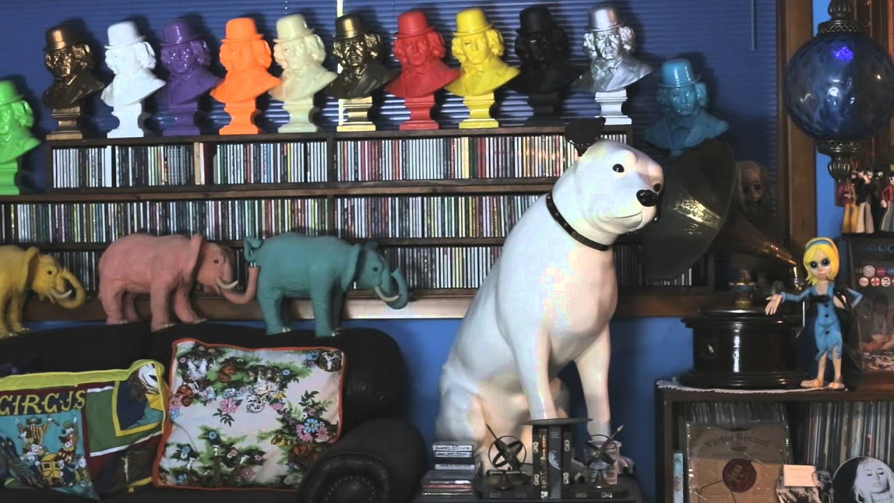 GONE AGAIN - A Tour of Long Gone John's Olympia Home