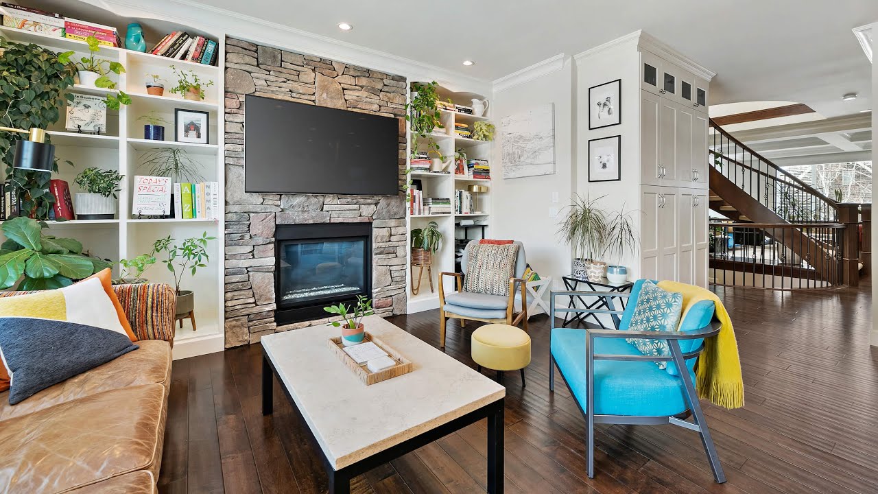 SOLD - 2219 36 Street SW - Killarney, Calgary