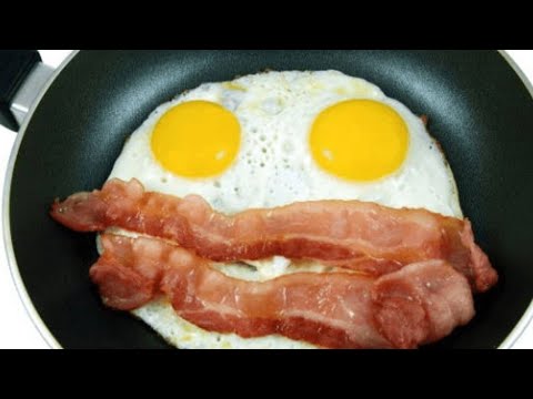 Vídeo: Como Assar Ovos E Bacon Em Cestas De Pão