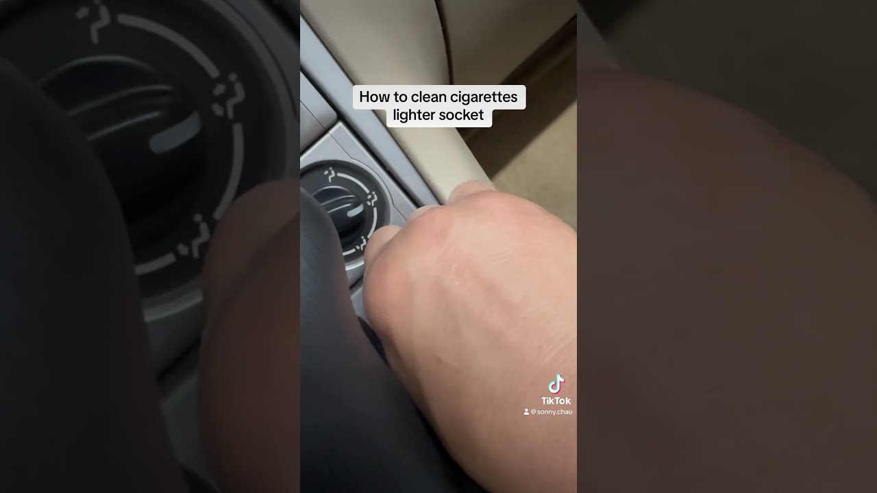 How I clean the cigarette lighter rusted socket on a 19 year old car