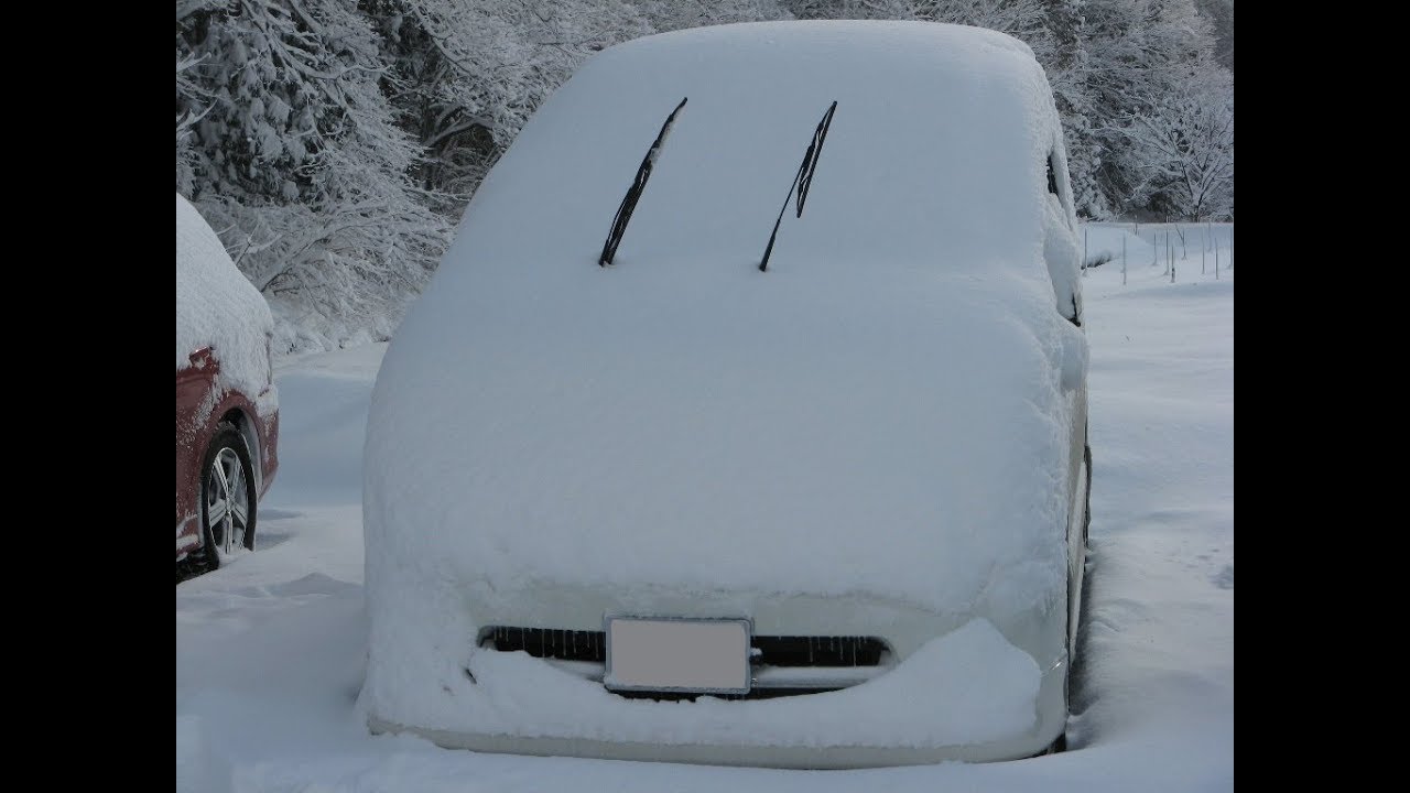 車屋根から雪崩 Youtube