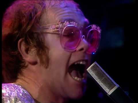 Elton John - Live at Hammersmith Odeon [HD] (24/12/1974)