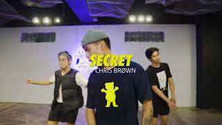 Zerø Studio Ph Secret - Chris Brown By Michael Agas