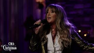 Video thumbnail of "Lainey Wilson - Christmas Cookies (CMA Country Christmas Performance)"