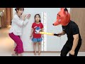 엄마는 키가 커서 안되요!!  서은이의 에어바운스 여우 경비원 놀이 코코몽 키재기 Seoeun Air Bounce Fox Security for Kids