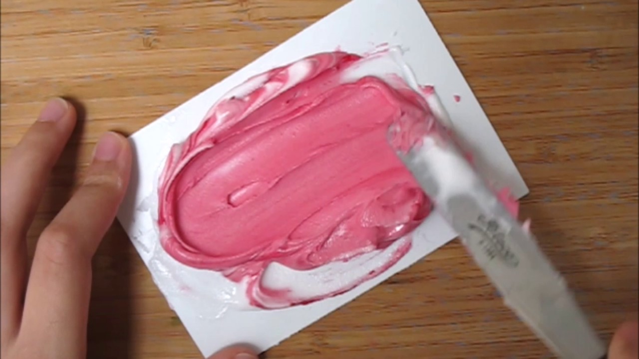 Making pink royal icing