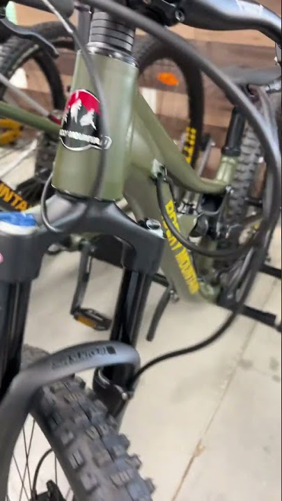 Kids Rocky Mountain Reaper 24 full suspension kids mountain bike