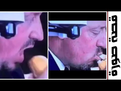 قصة صورة رافا بنيتيز يأكل سندويشة