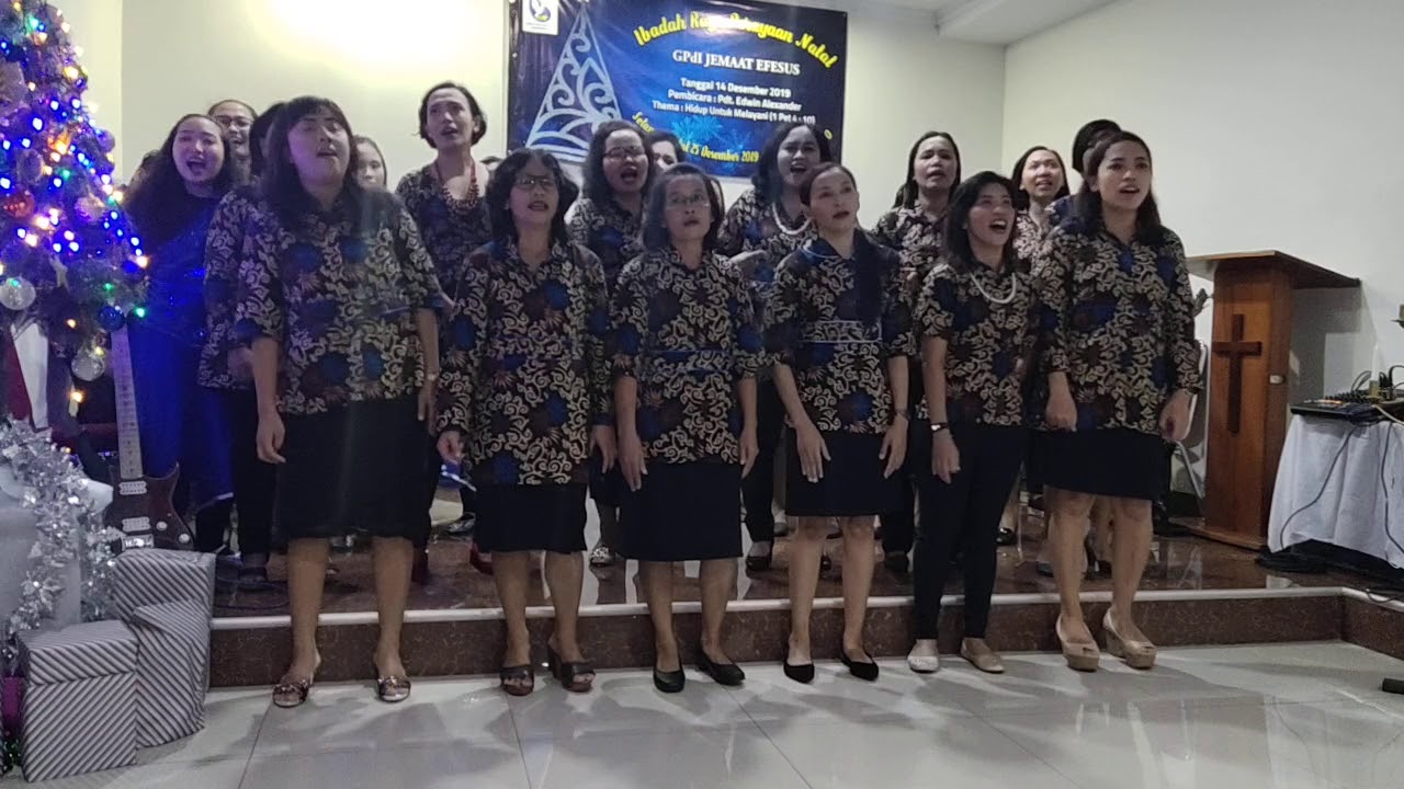 Pujian Kaum Wanita, Natal 141219