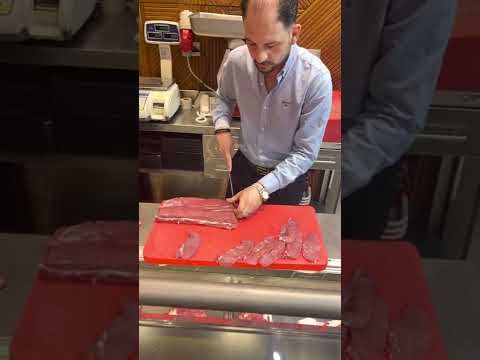 الجزار يجب انا تكون  الامارات السعودية 