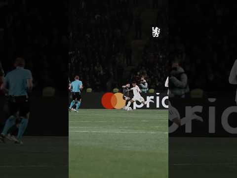 Estevao with the opener🔥