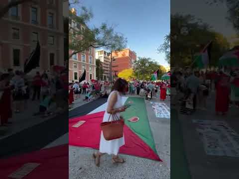 حضور وازن لرئيس الهيئة المغربية لحقوق الانسان الرفيق مبارك العثماني في الوقفة الاحتجاجية بفرنسا 1