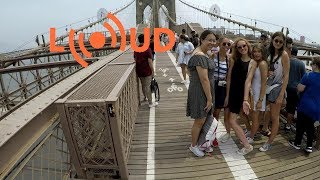 Loud Bicycle Car Horn on the Brooklyn Bridge - July 4th, 2018 (Raw Version)