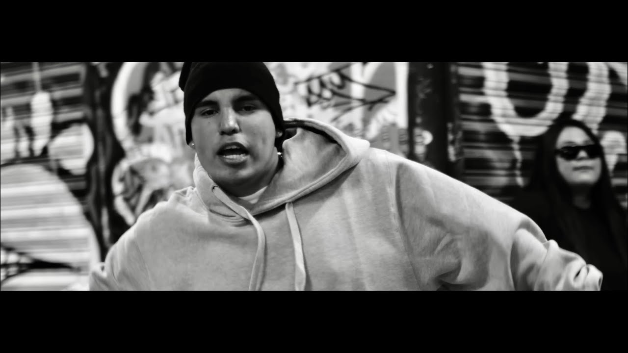 Watch Jr López ft Abril Mancilla - Fumetas (Video Oficial) on YouTube Watch Jr López ft Abril Mancilla - Fumetas (Video Oficial) on YouTube