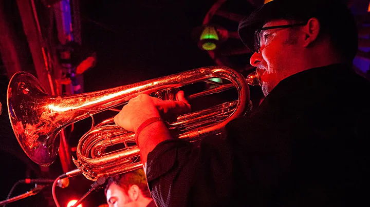 Orkesta Mendoza - Traicionera - Galaxy Barn @Picka...