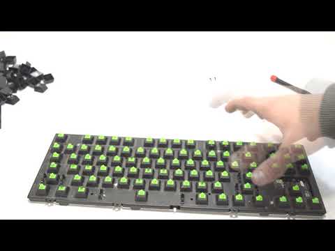 Вопрос: Как исправить заклинившую кнопку на клавиатуре?