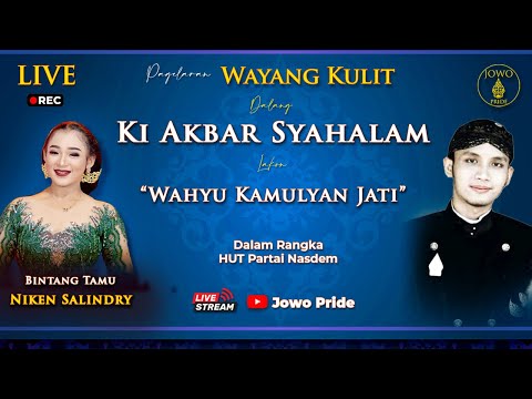 Klaudiya Bassolning yalangoch fotosuratlari Klaudiya Bassolning yalangoch fotosuratlari