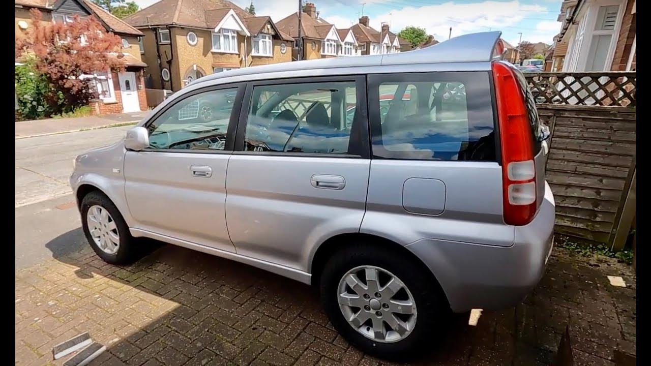 Honda HRV cabin filter (pollen filter) replacement - YouTube