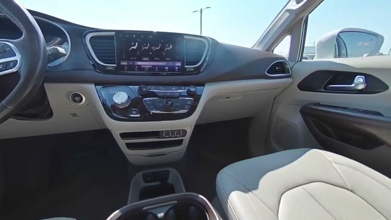 2021 Chrysler Pacifica F12784