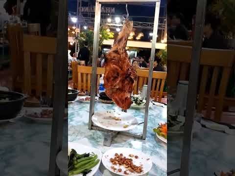 Video Đùi Dê quay nhà hàng Quỳnh Anh Sài Gòn - youtube