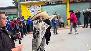 Asi daba inicio la muerteada en Santo Tomas Mazaltepec OAX. con el mounstruoso barrio de arriba 