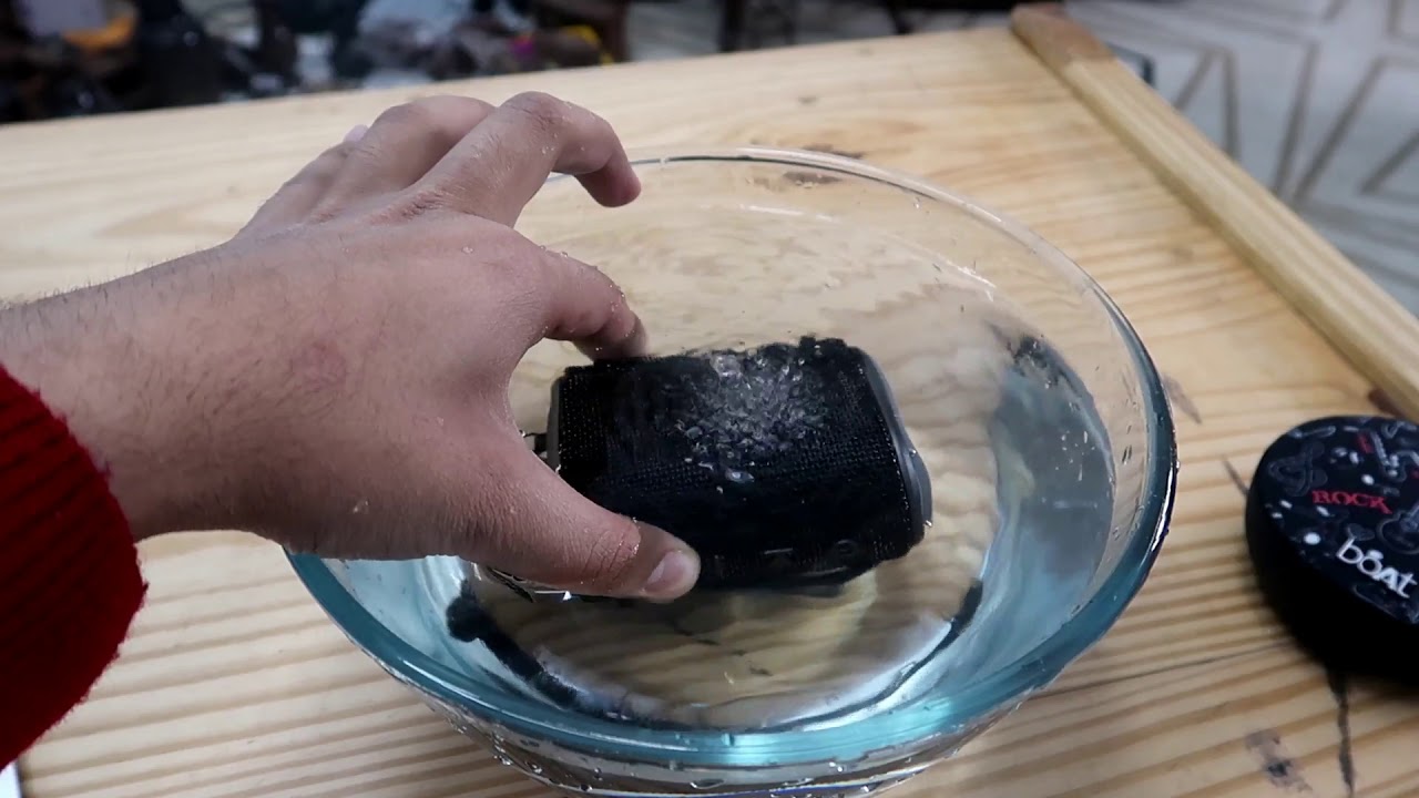 Boat Stone Grenade Water Test - Powerful Speaker