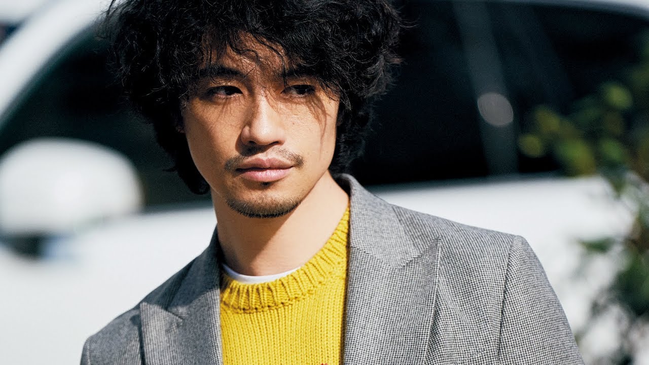 斎藤工と青山エリアをぶらぶら 大人げない 大人買い の舞台裏 Fashion Uomo Web Uomo