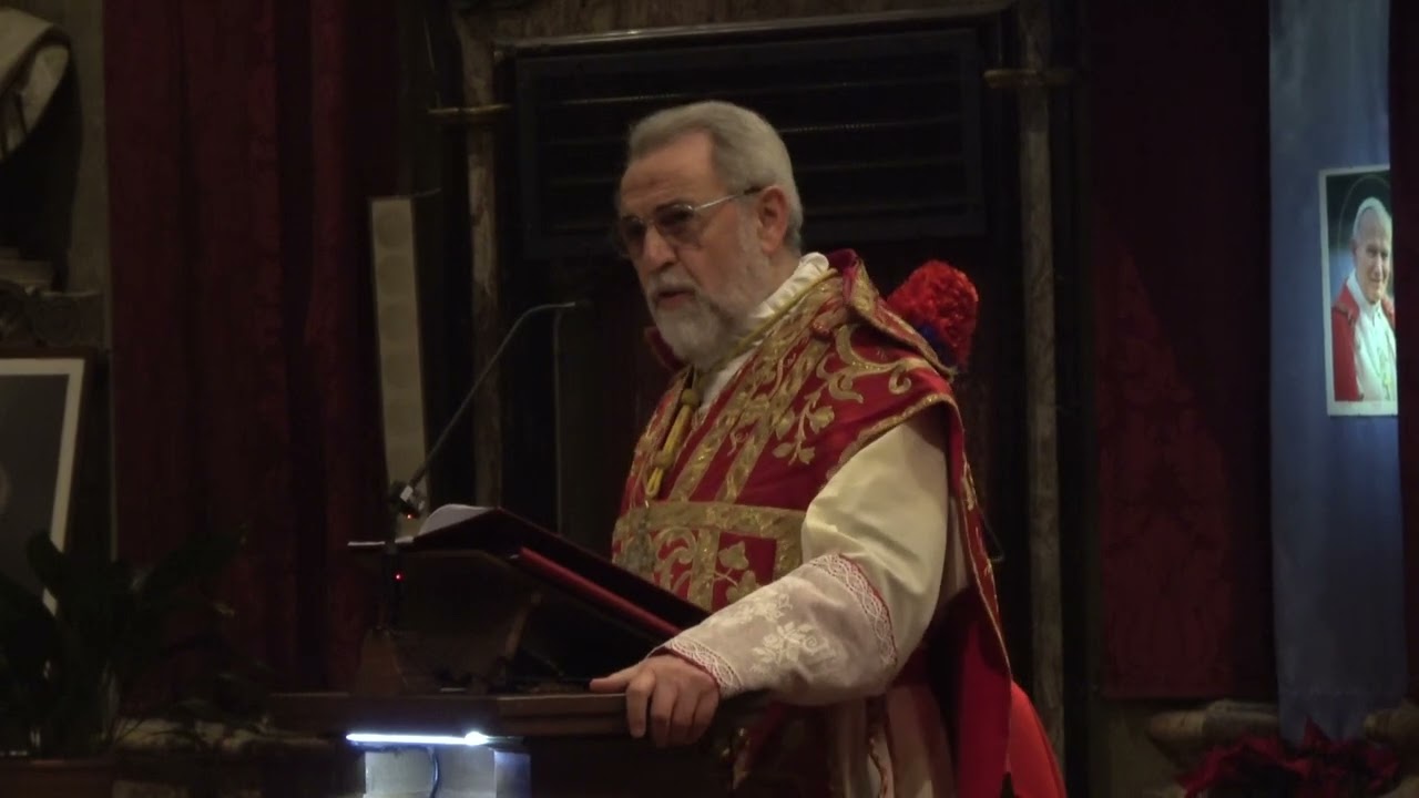 A Cannobio ieri sera il rito dei Lumineri, oggi il ritorno della Sacra Costa