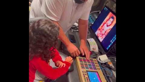 DJ Khaled Teaches His Son How To Make Beats🔥