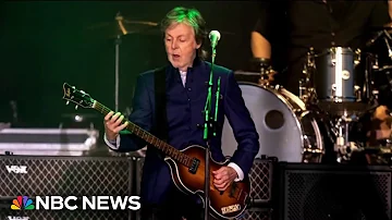 Paul McCartney reunited with long-lost Hofner bass guitar