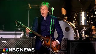 Paul McCartney reunited with longlost Hofner bass guitar