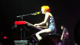 Paramore - Last Hope (live)