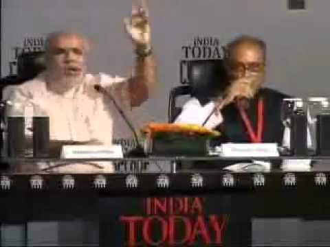 Angry Narendra Modi and Digvijay Singh fight-2011 (http://indiannpolitricks.blogspot.com/)